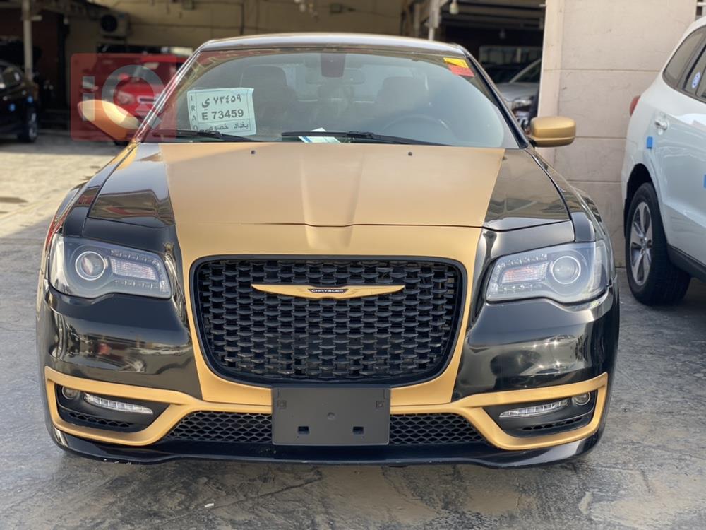 کرایسلەر 300